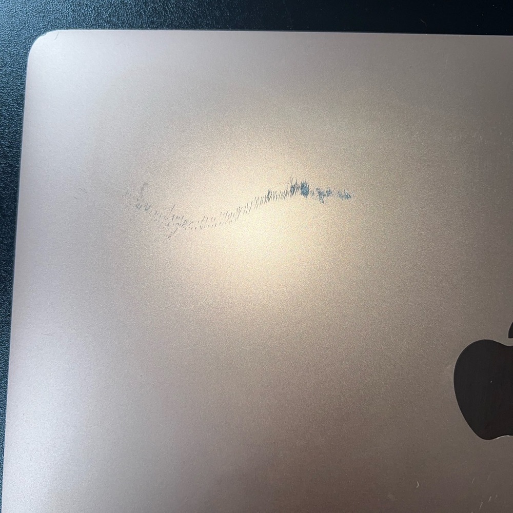 Macbook air 13” rose gold